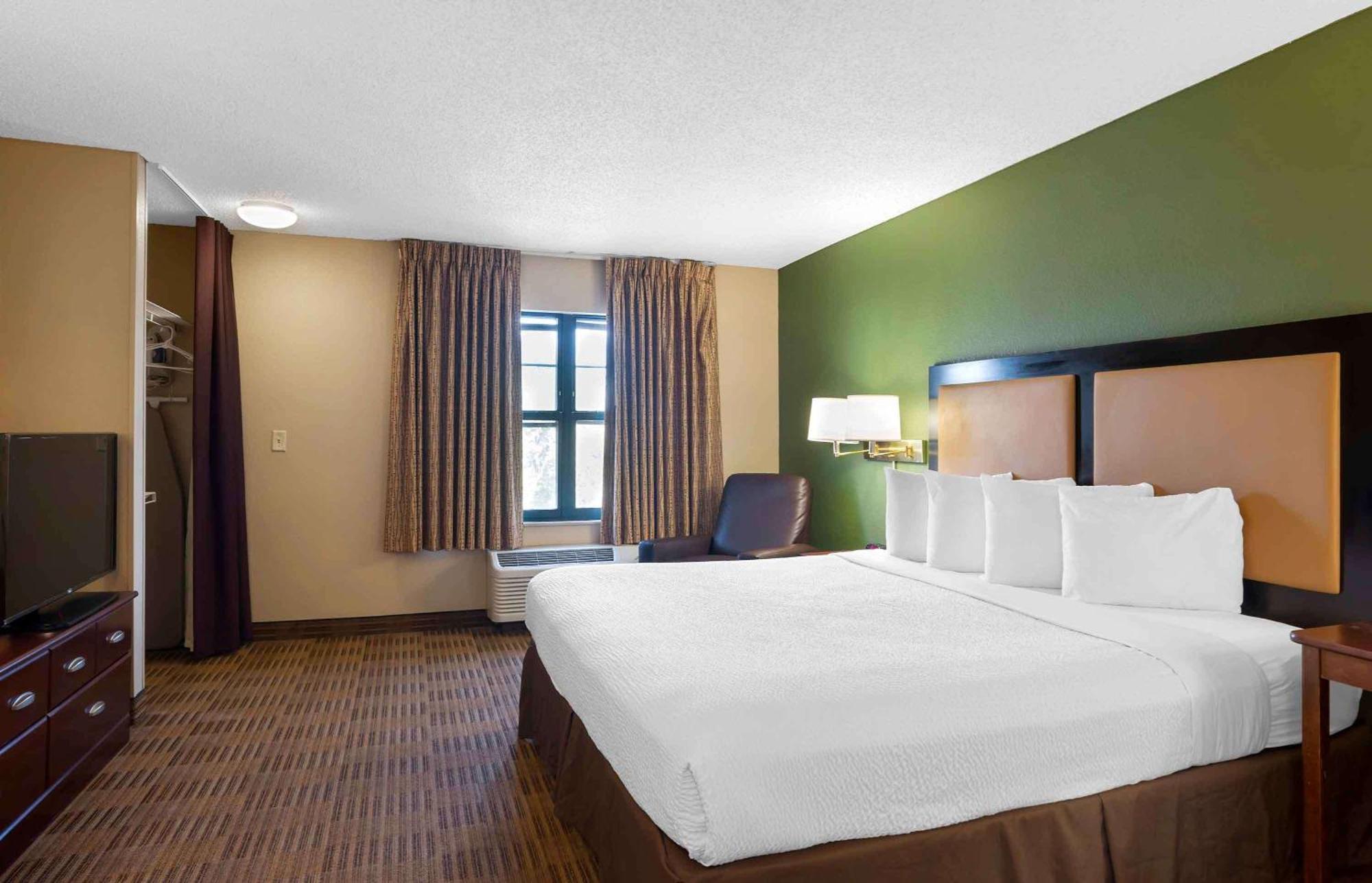 Extended Stay America Select Suites - Madison - Old Sauk Rd Zewnętrze zdjęcie