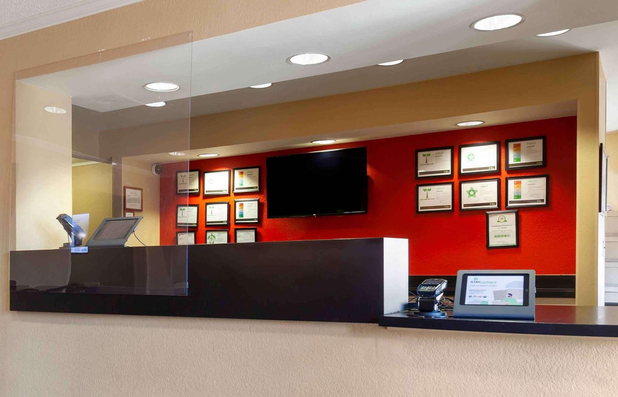 Extended Stay America Select Suites - Madison - Old Sauk Rd Zewnętrze zdjęcie