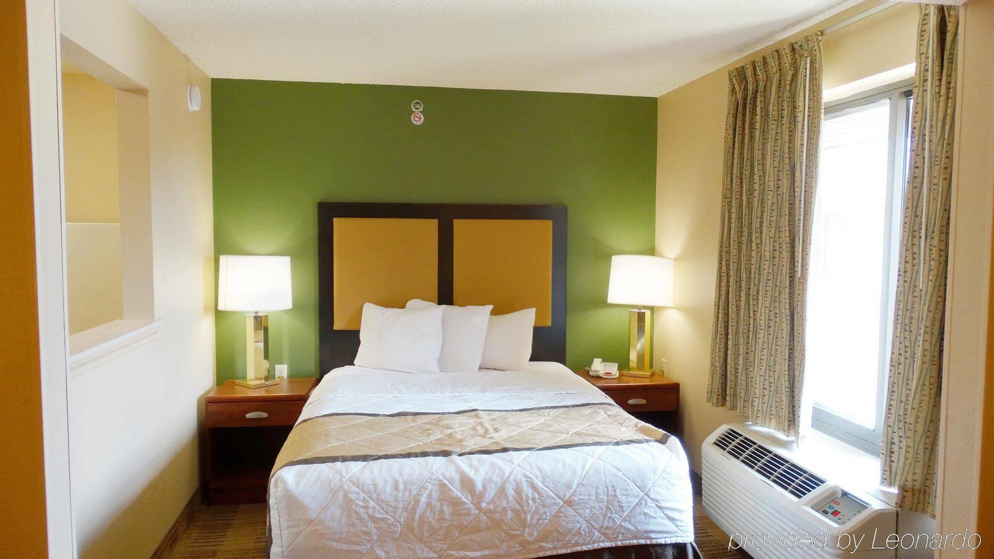 Extended Stay America Select Suites - Madison - Old Sauk Rd Zewnętrze zdjęcie