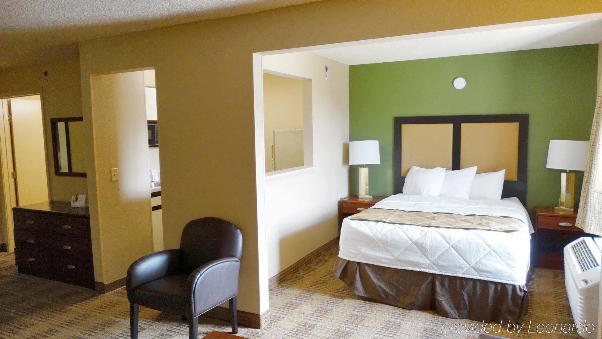 Extended Stay America Select Suites - Madison - Old Sauk Rd Zewnętrze zdjęcie